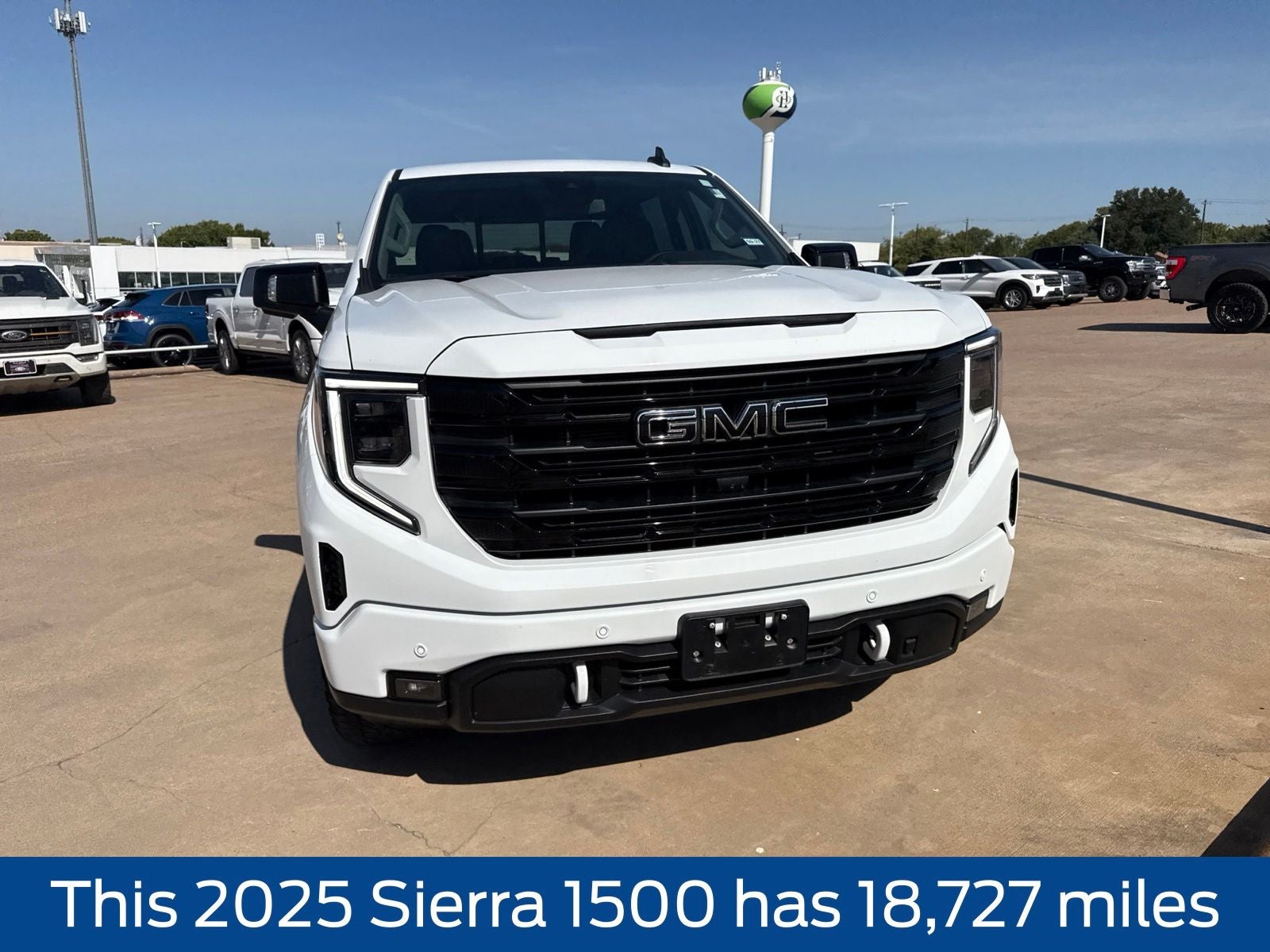 2025 GMC Sierra 1500 Elevation