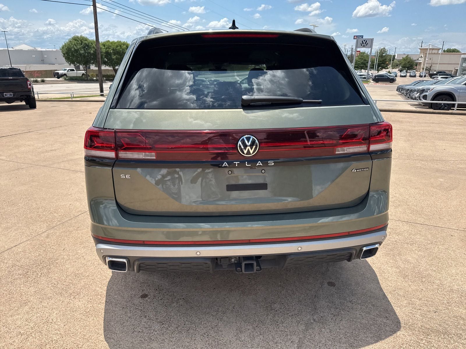 2024 Volkswagen Atlas 2.0T Peak Edition SE w/Technology