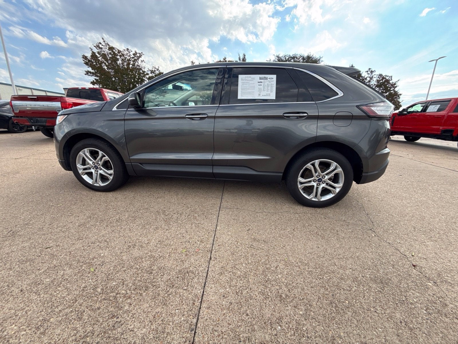 2017 Ford Edge Titanium