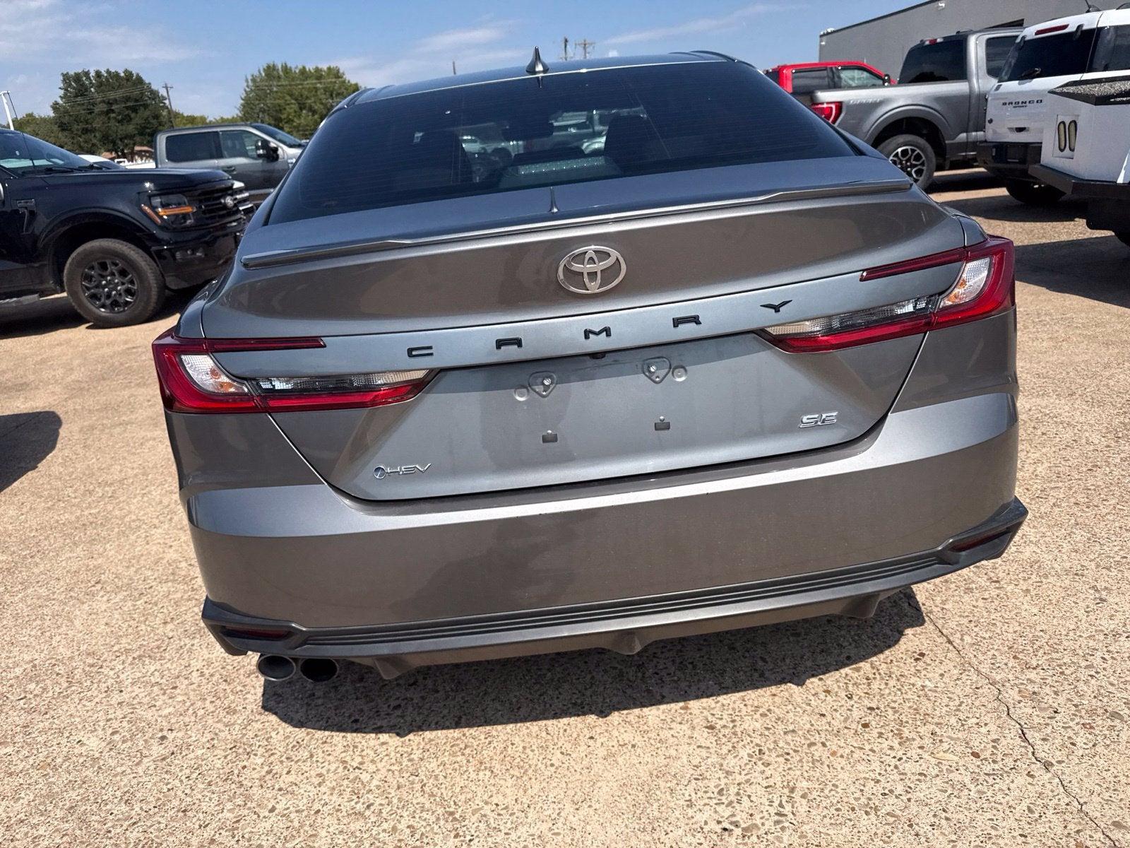2025 Toyota Camry SE