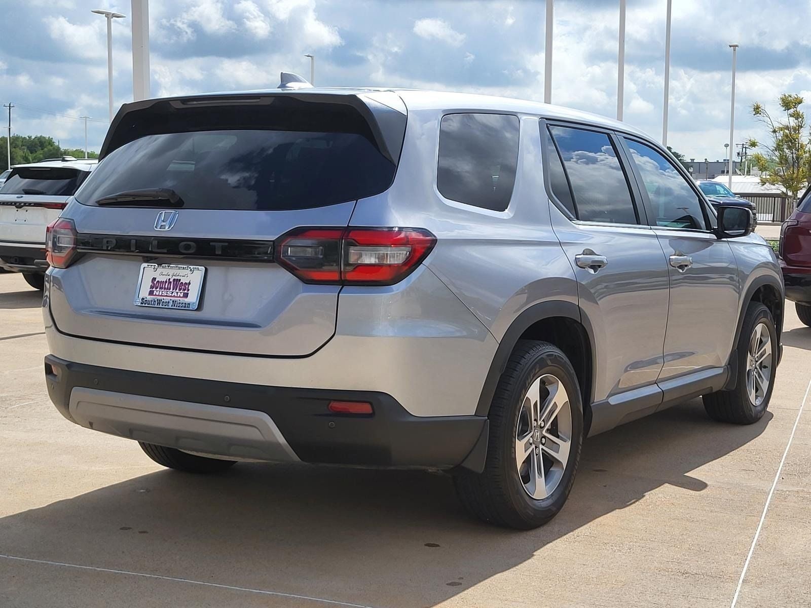 2024 Honda Pilot EX-L 8 Passenger