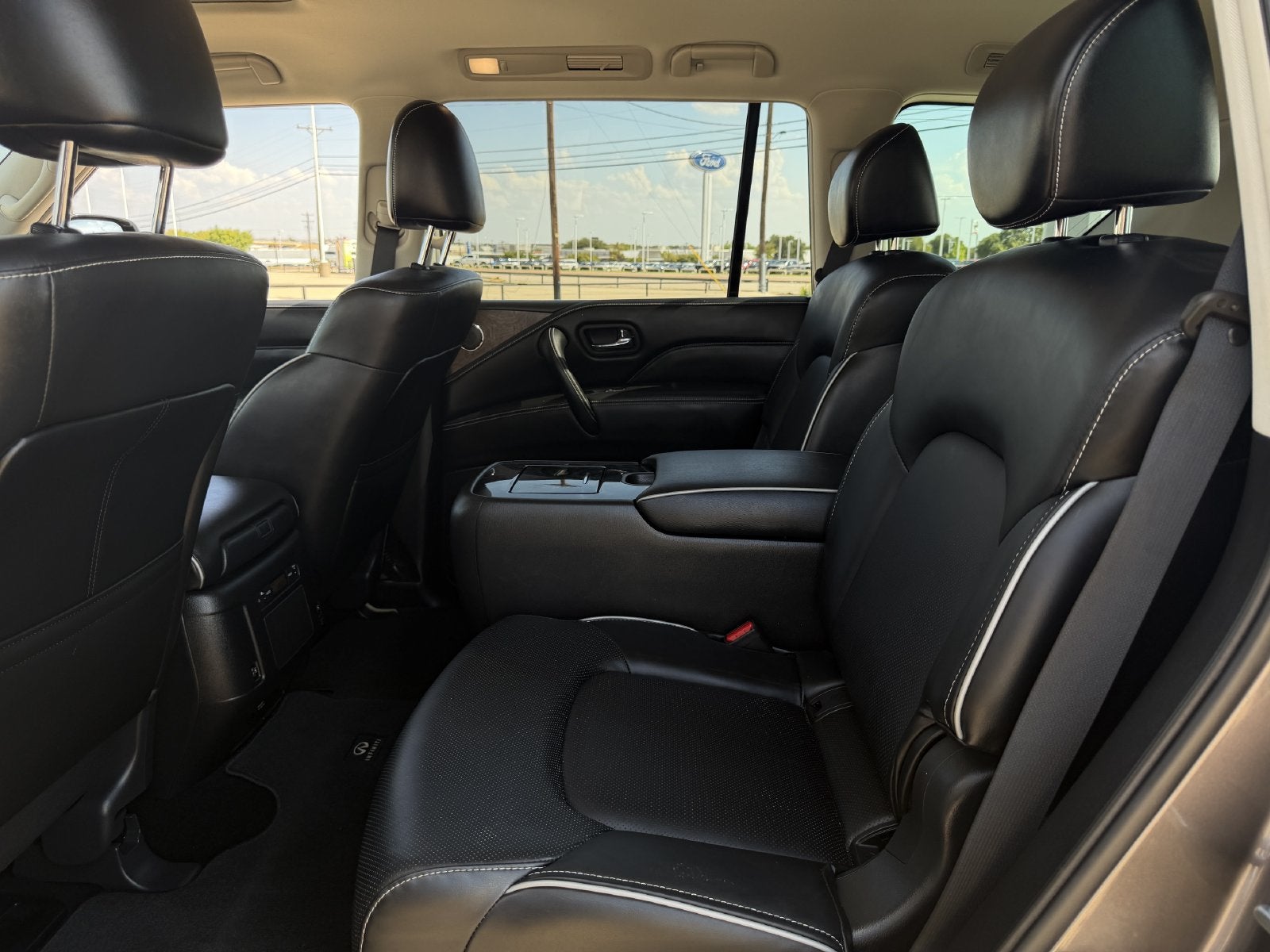 2023 INFINITI QX80 Premium Select