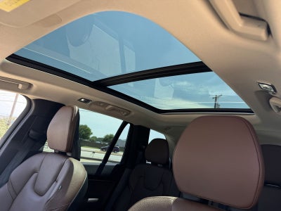 2019 Volvo XC90 T6 Momentum