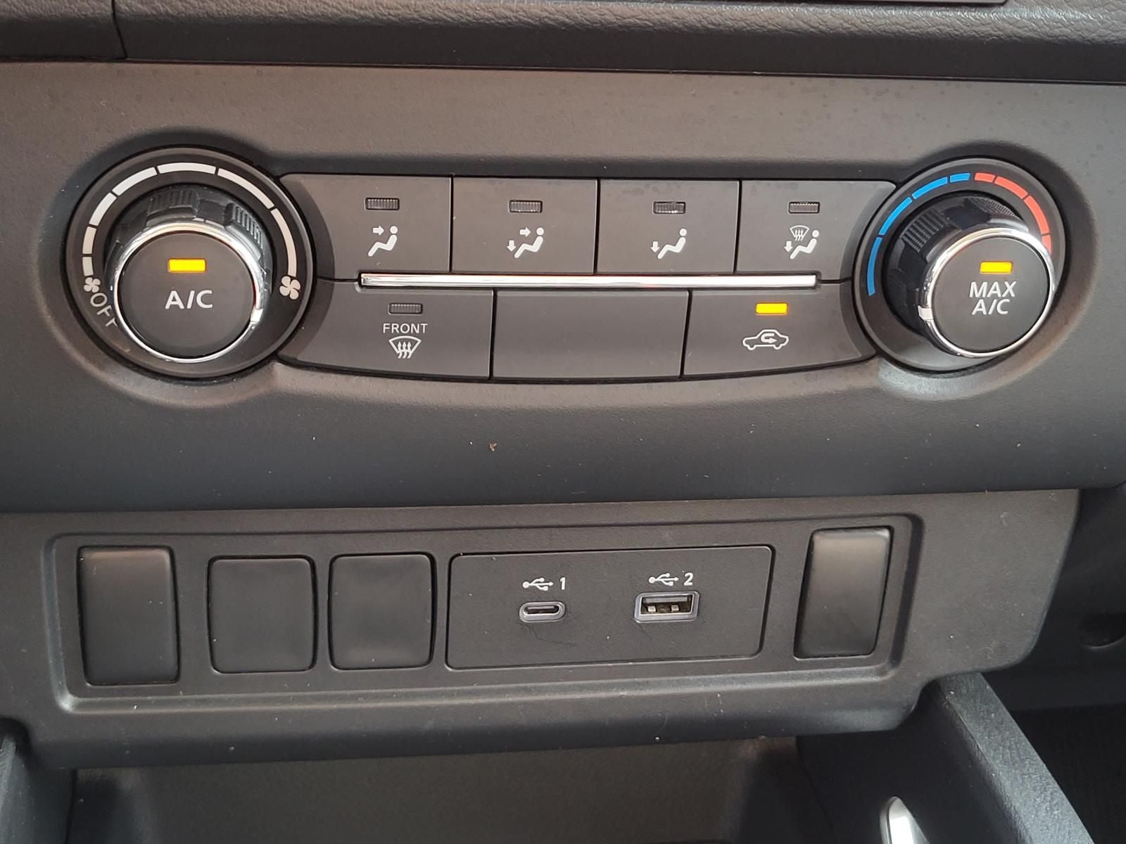 2022 Nissan Frontier SV