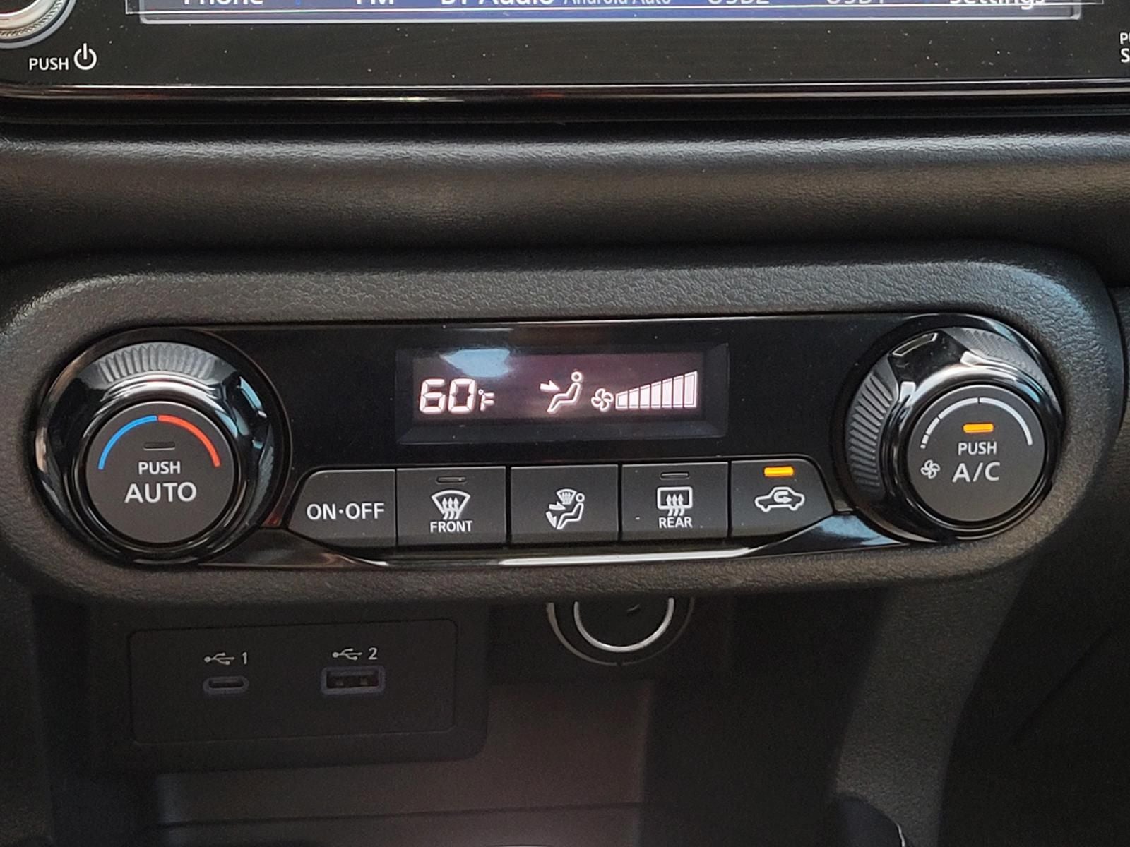 2021 Nissan Kicks SR