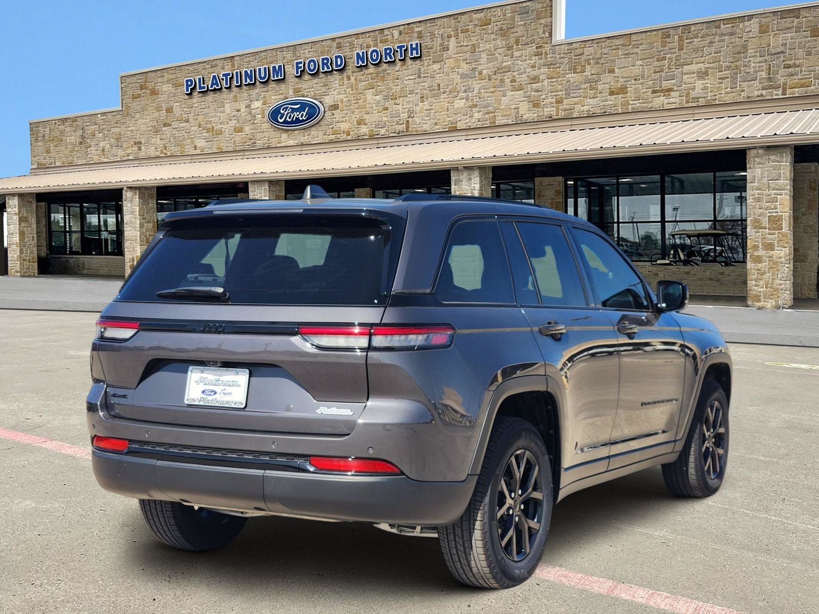 2025 Jeep Grand Cherokee Laredo