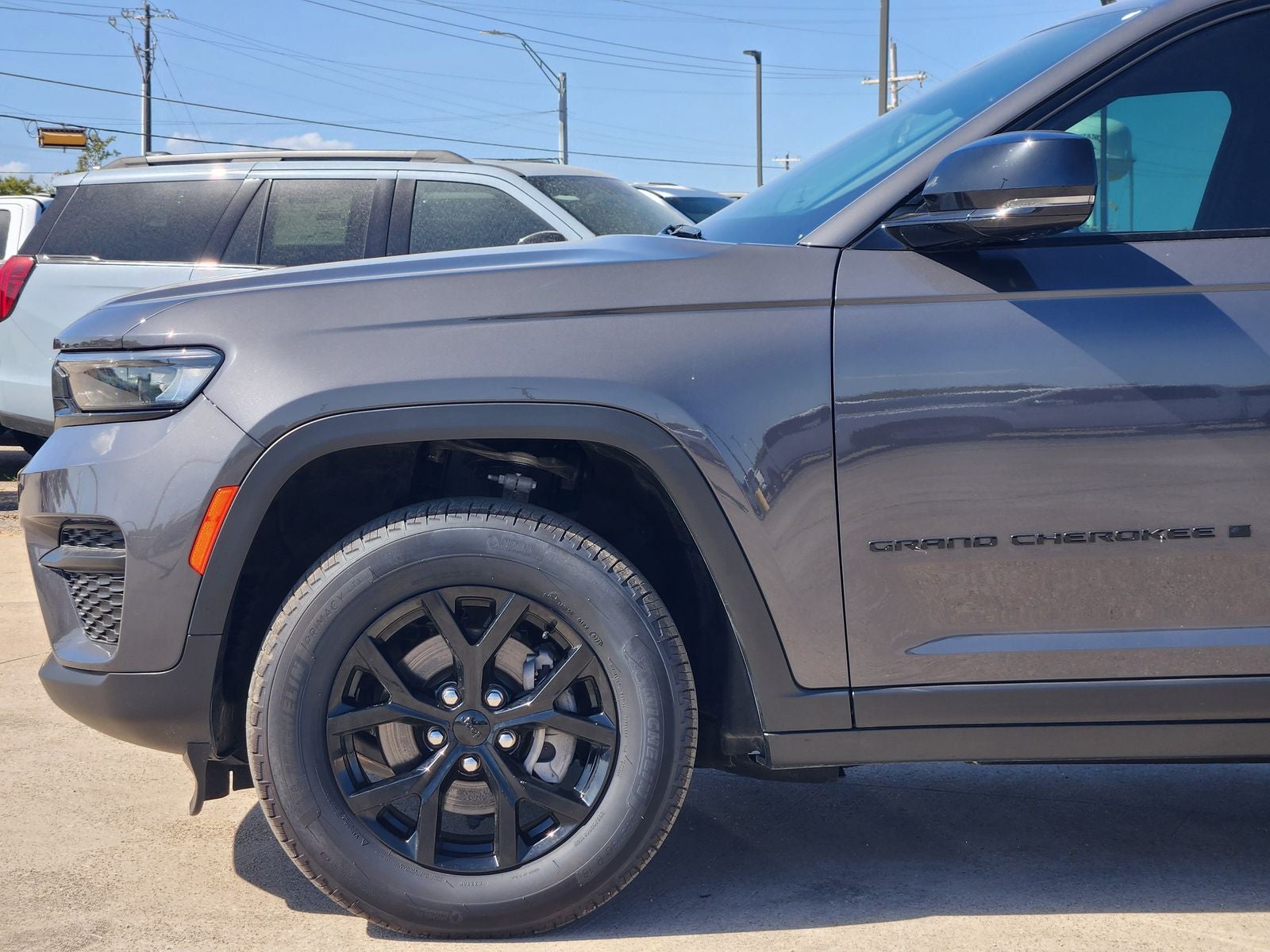 2025 Jeep Grand Cherokee Laredo
