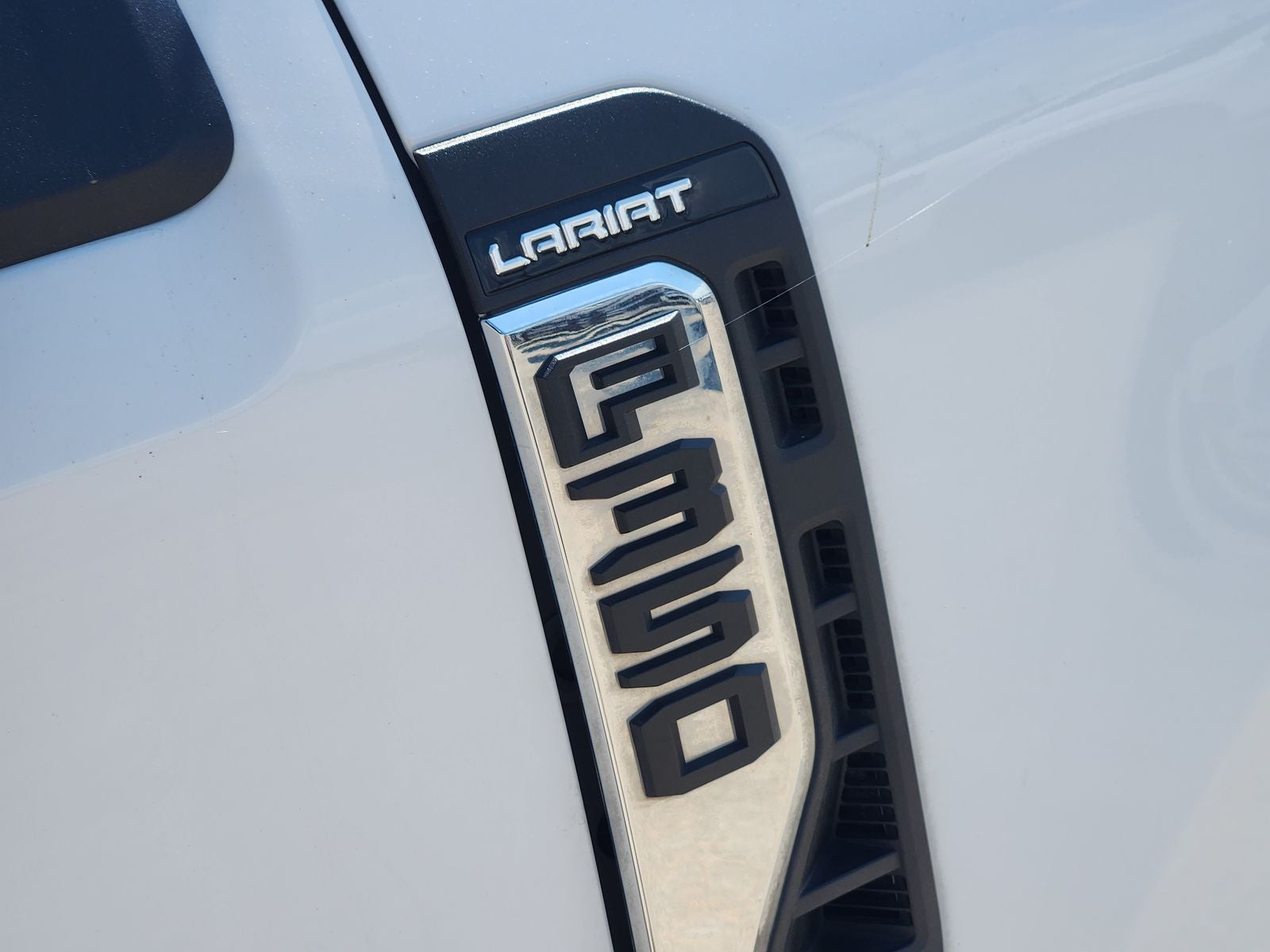 2024 Ford F-350SD Lariat