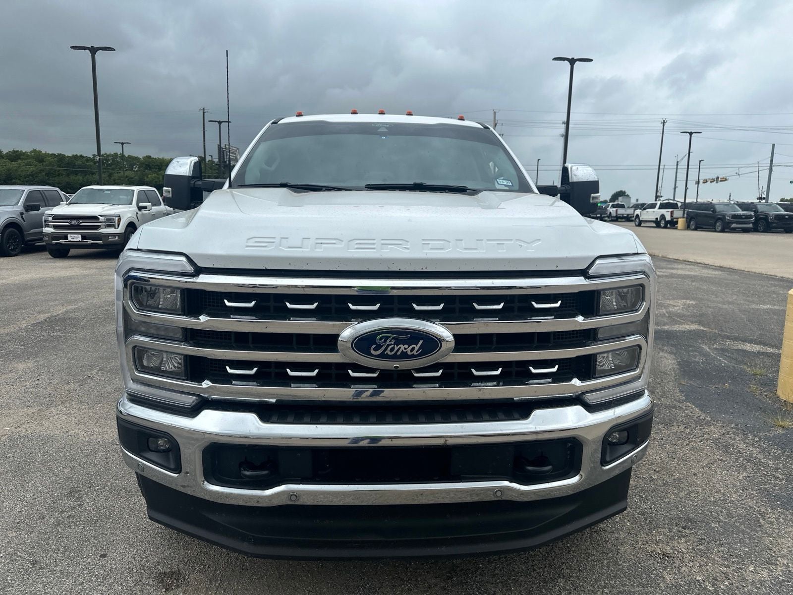 2025 Ford F-350SD Lariat