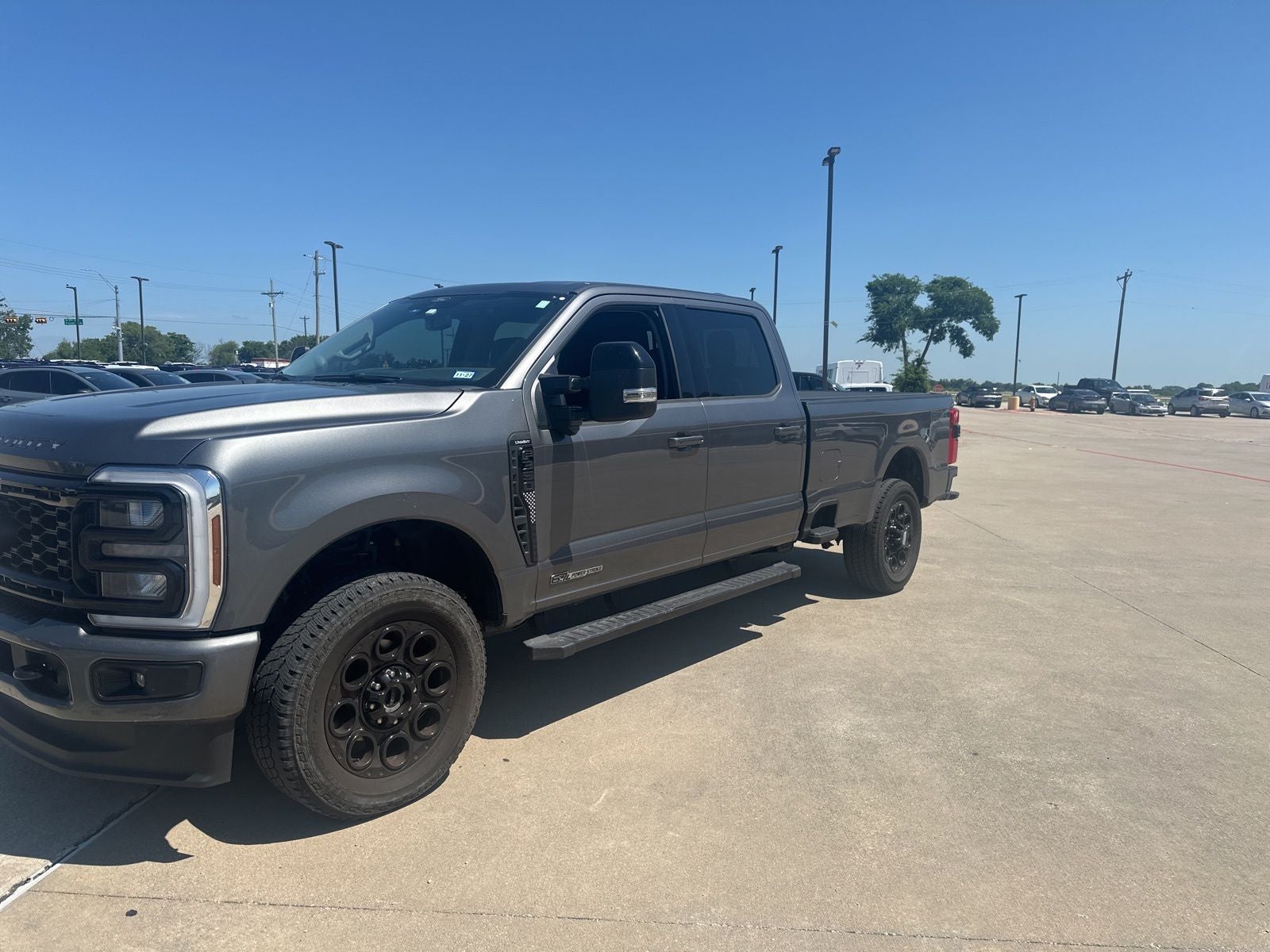 2025 Ford F-350SD Lariat