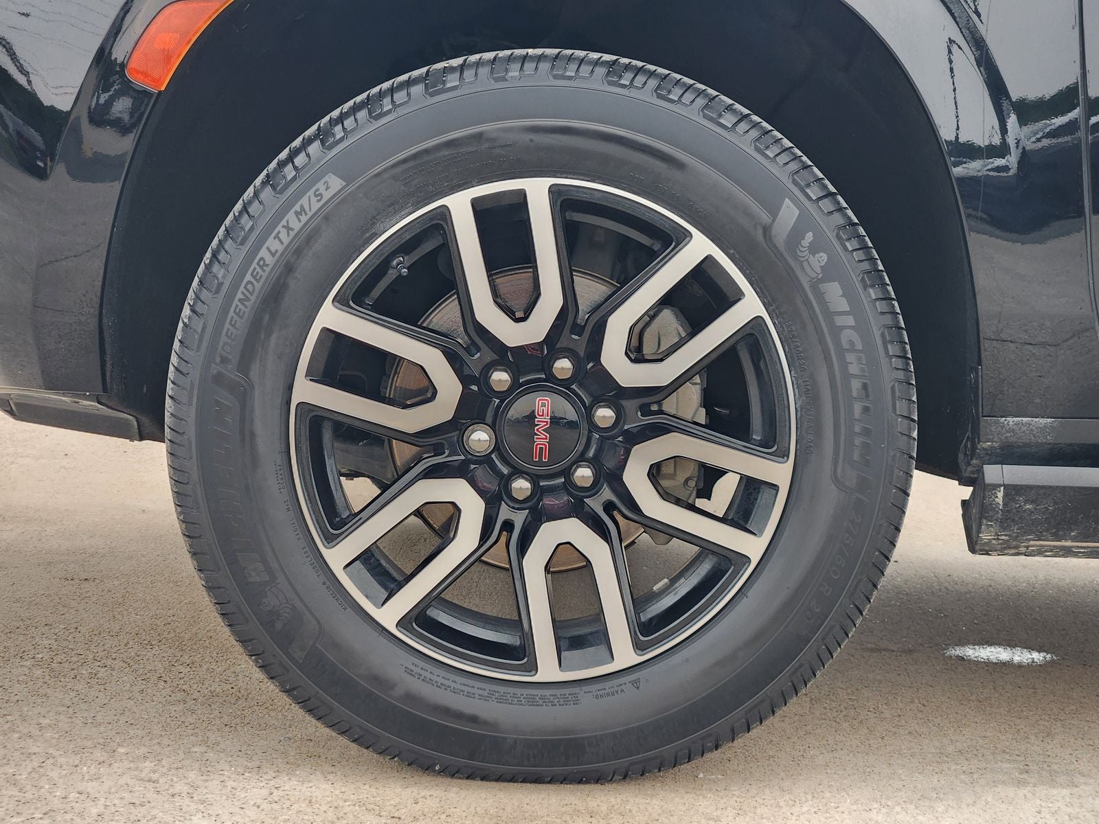 2023 GMC Yukon AT4