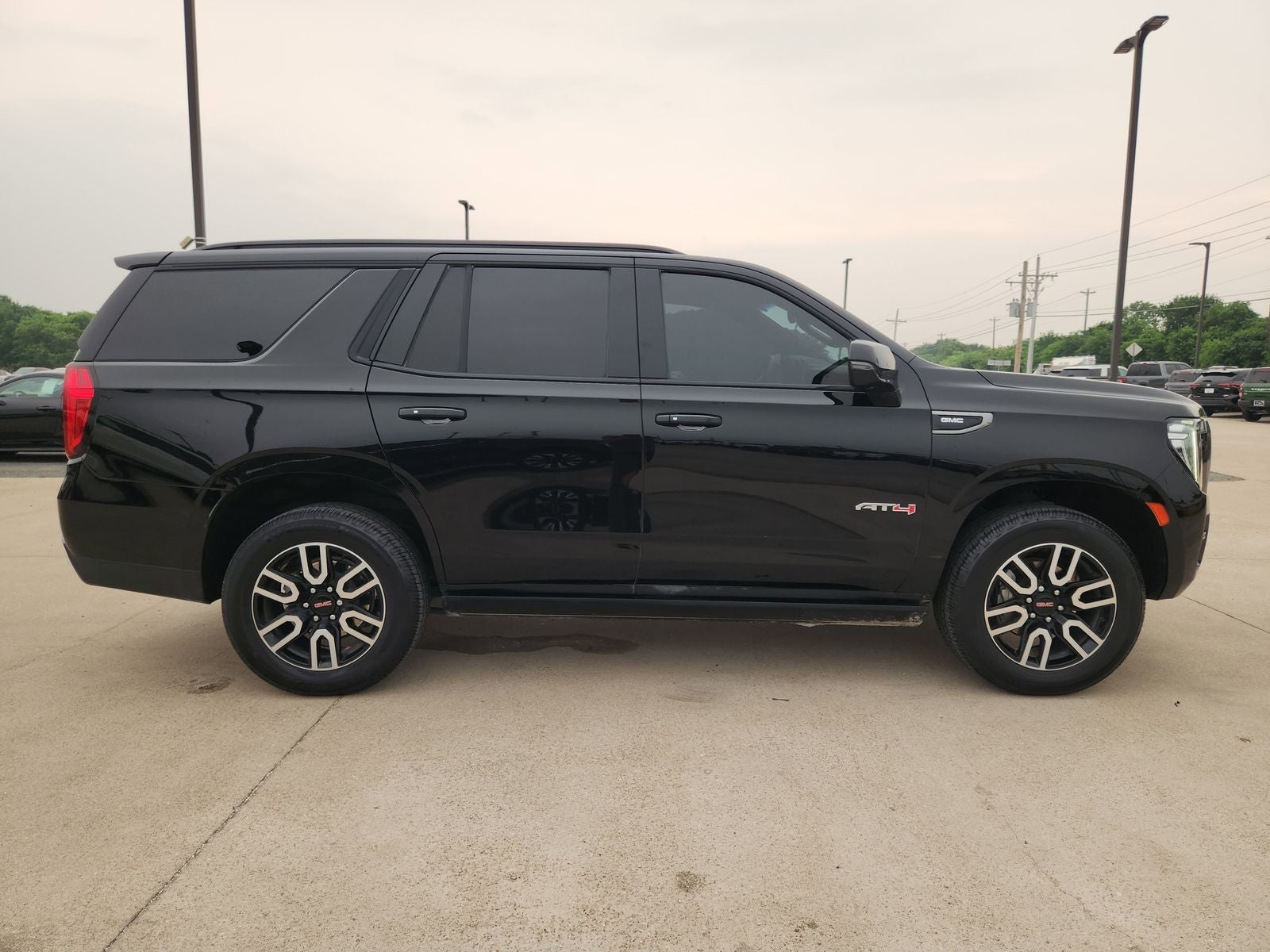 2023 GMC Yukon AT4
