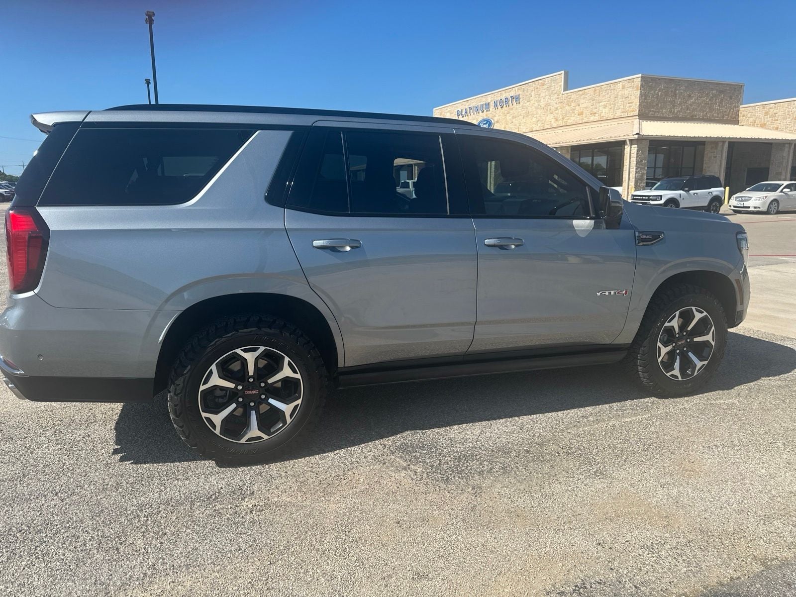 2025 GMC Yukon AT4