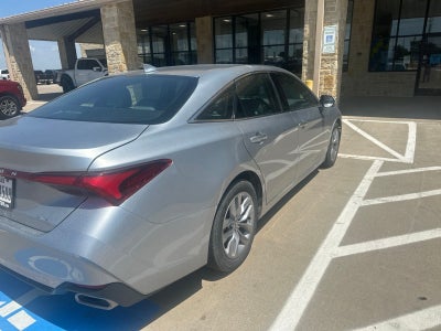 2022 Toyota Avalon XLE