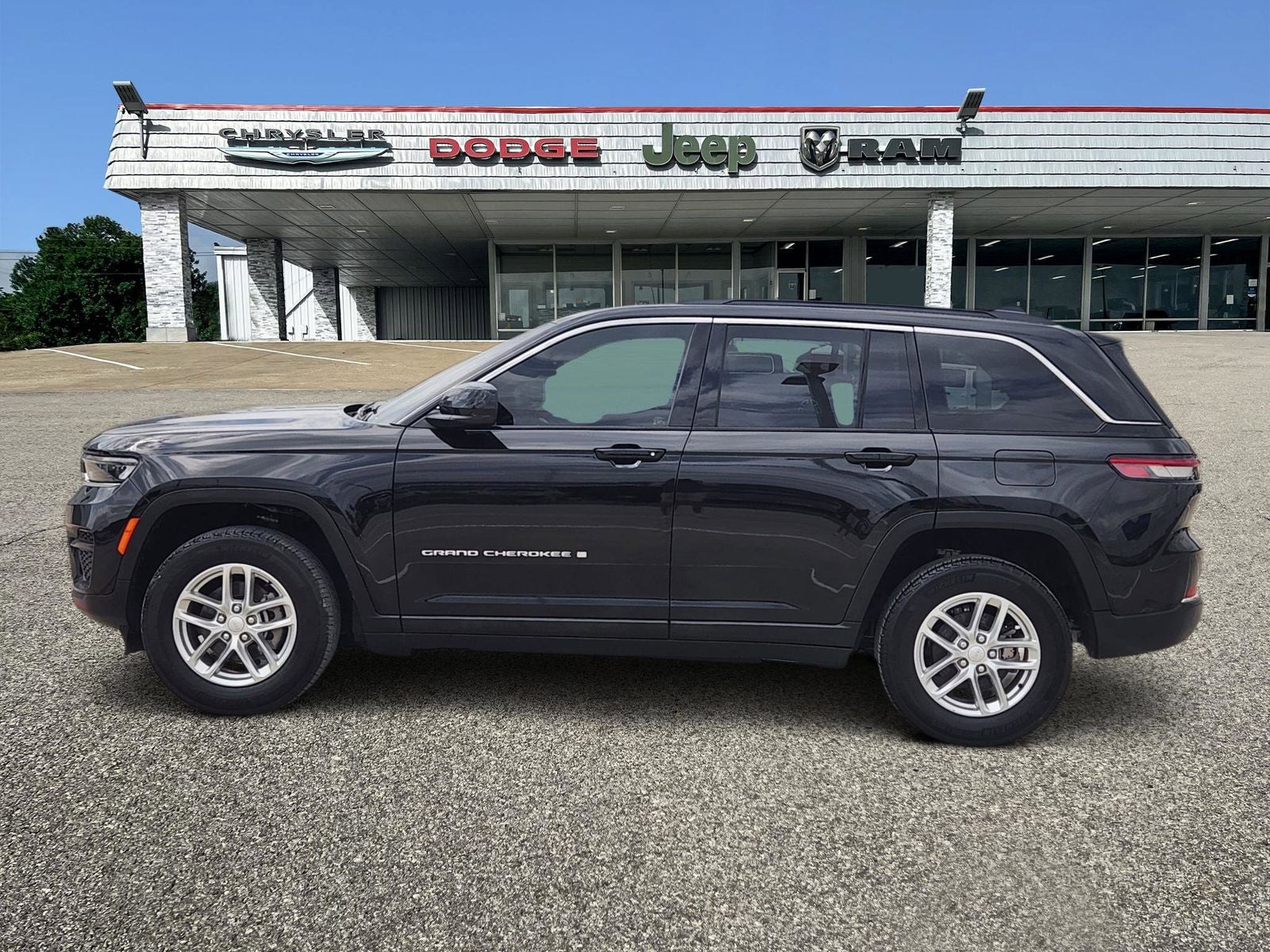 2025 Jeep Grand Cherokee Laredo X