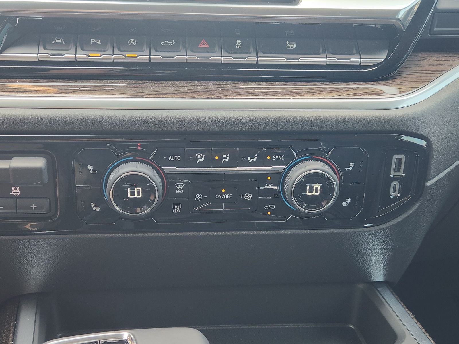 2025 Chevrolet Silverado 1500 LT Texas Edition
