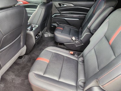 2025 Chevrolet Traverse RS