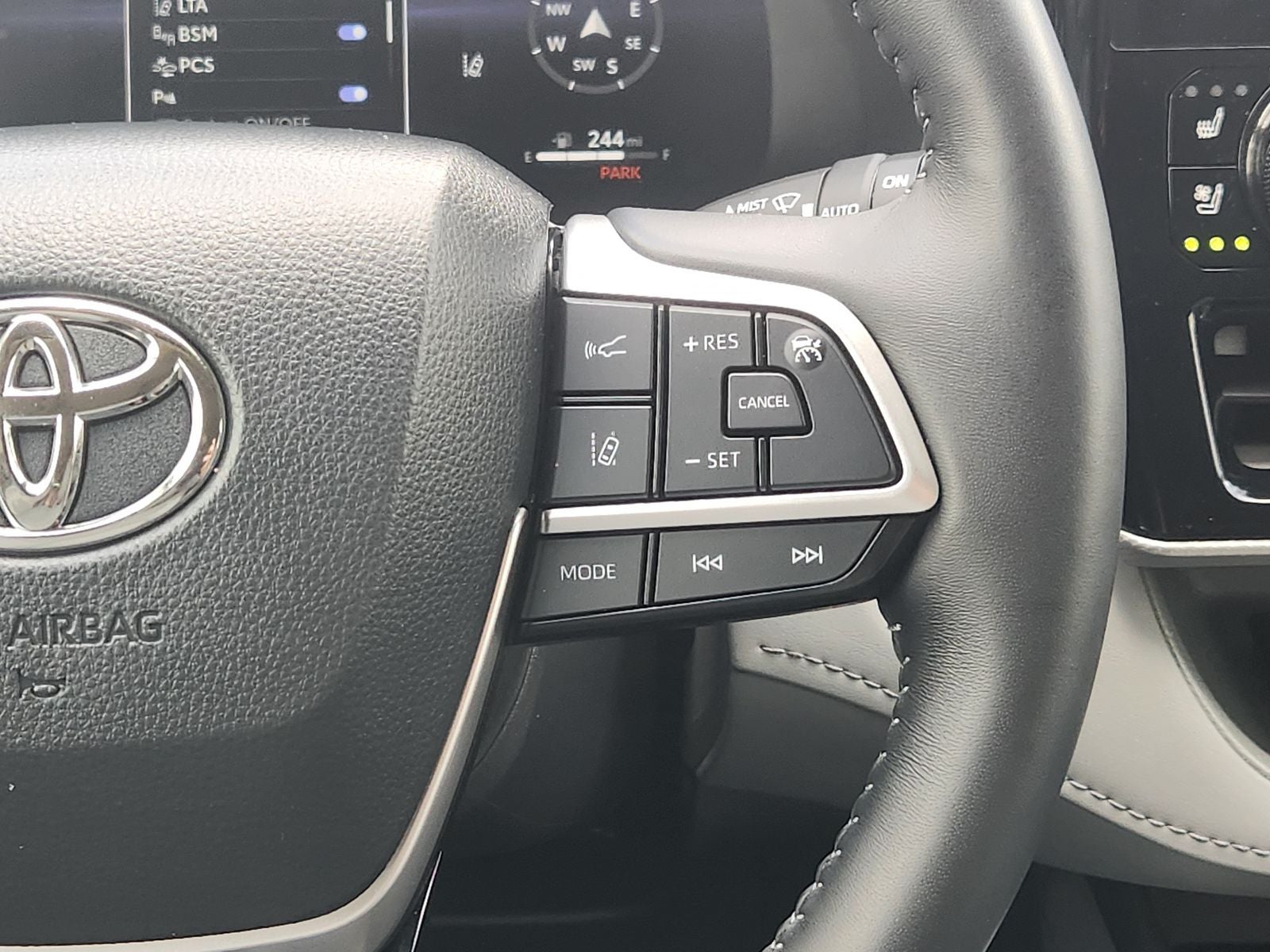 2025 Toyota Highlander Platinum