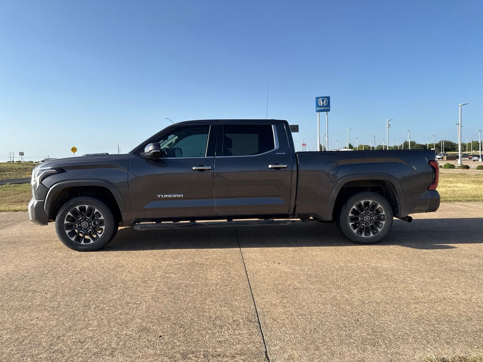 2022 Toyota Tundra Hybrid Limited