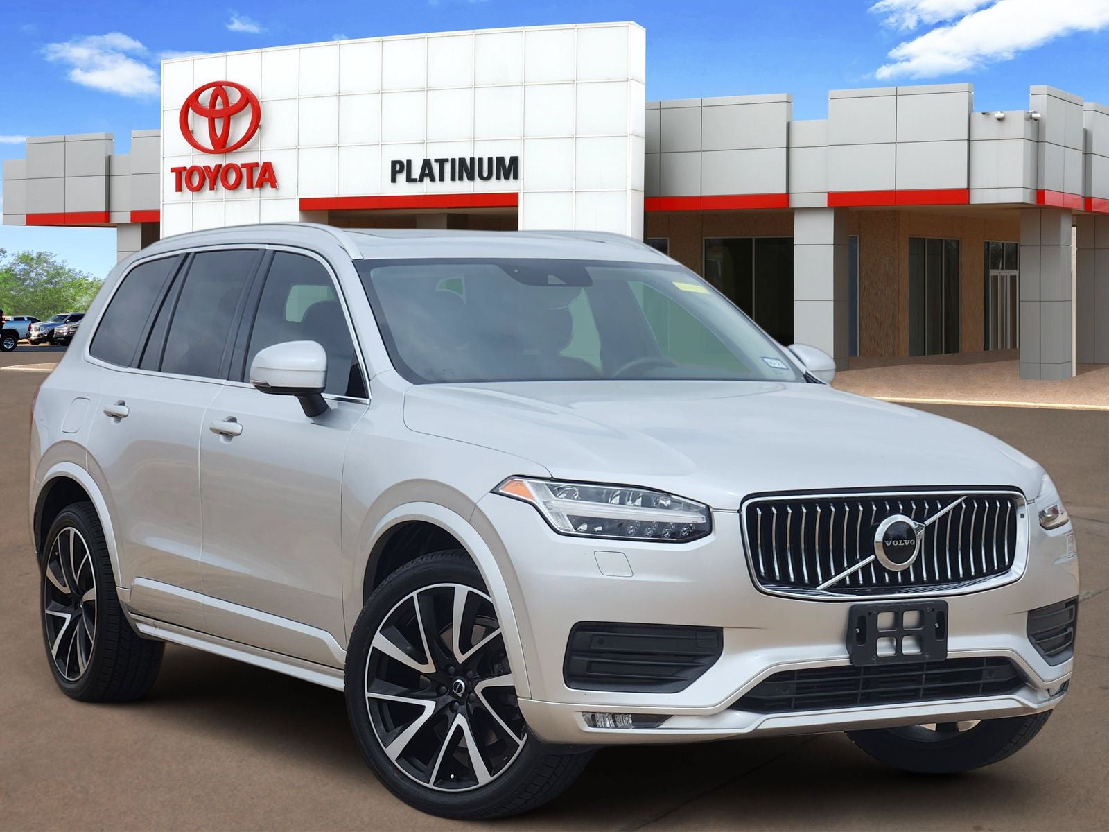 2021 Volvo XC90 T6 Momentum