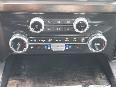 2024 Ford F-350SD Lariat DRW