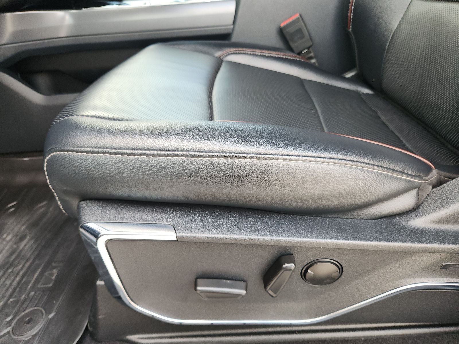 2024 Ford F-350SD Lariat DRW