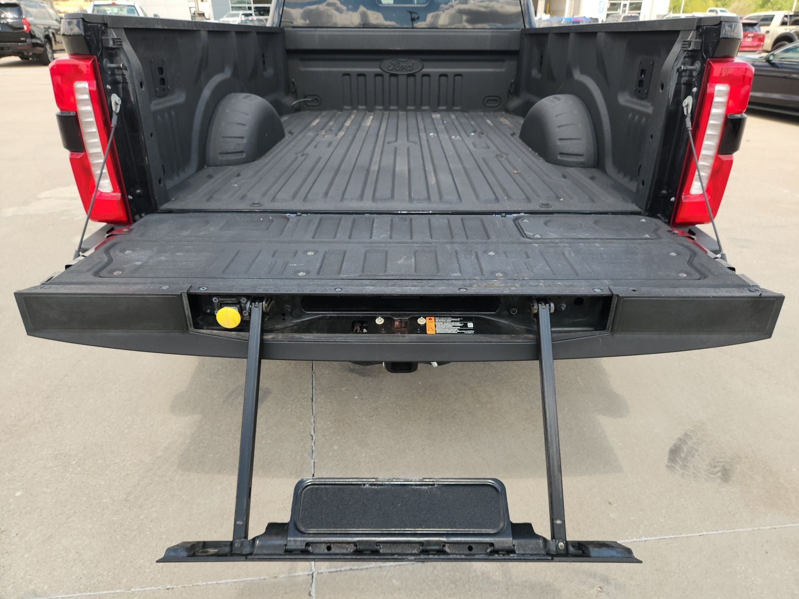 2024 Ford F-350SD Lariat DRW