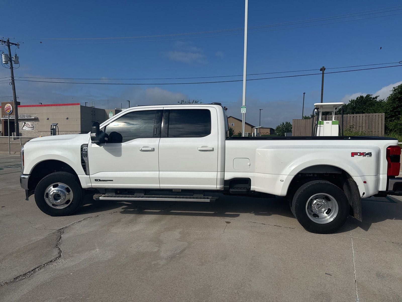 2024 Ford F-350SD Lariat DRW