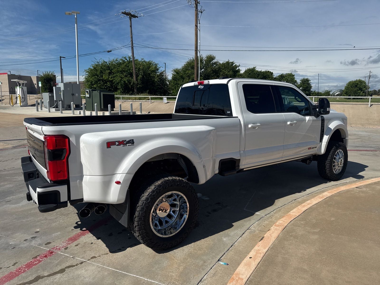 2025 Ford F-450SD Platinum DRW