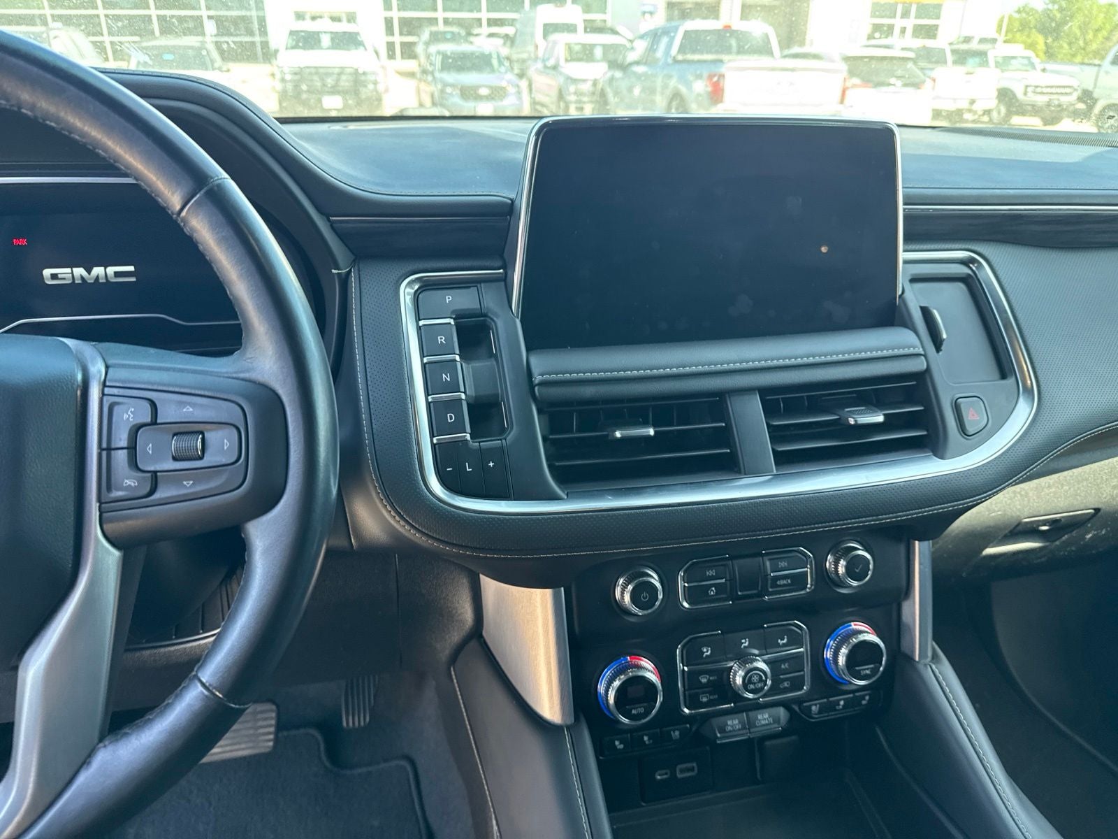2022 GMC Yukon XL SLT