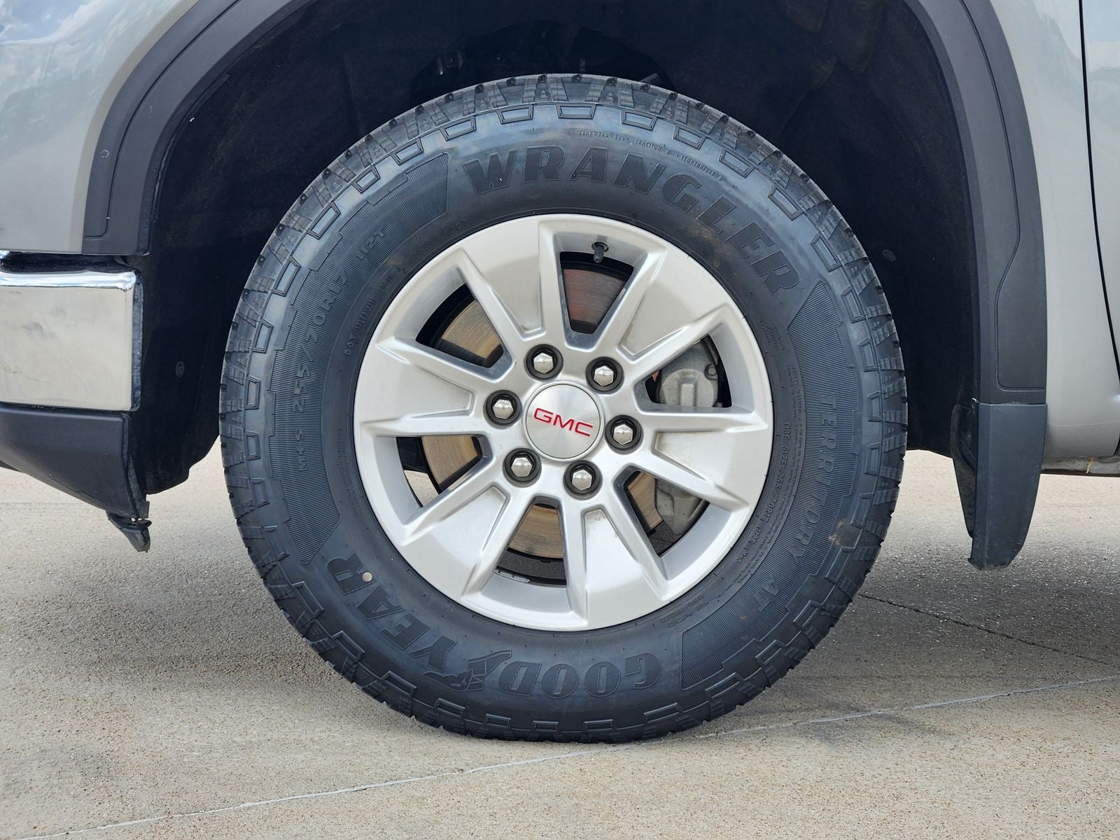 2024 GMC Sierra 1500 SLE