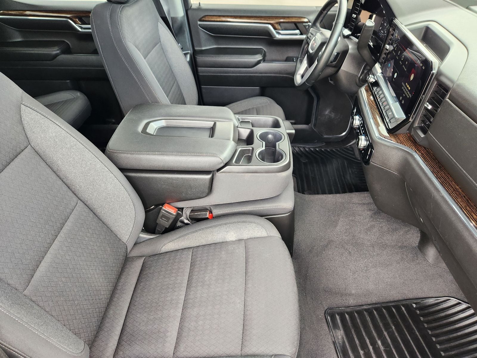 2024 GMC Sierra 1500 SLE