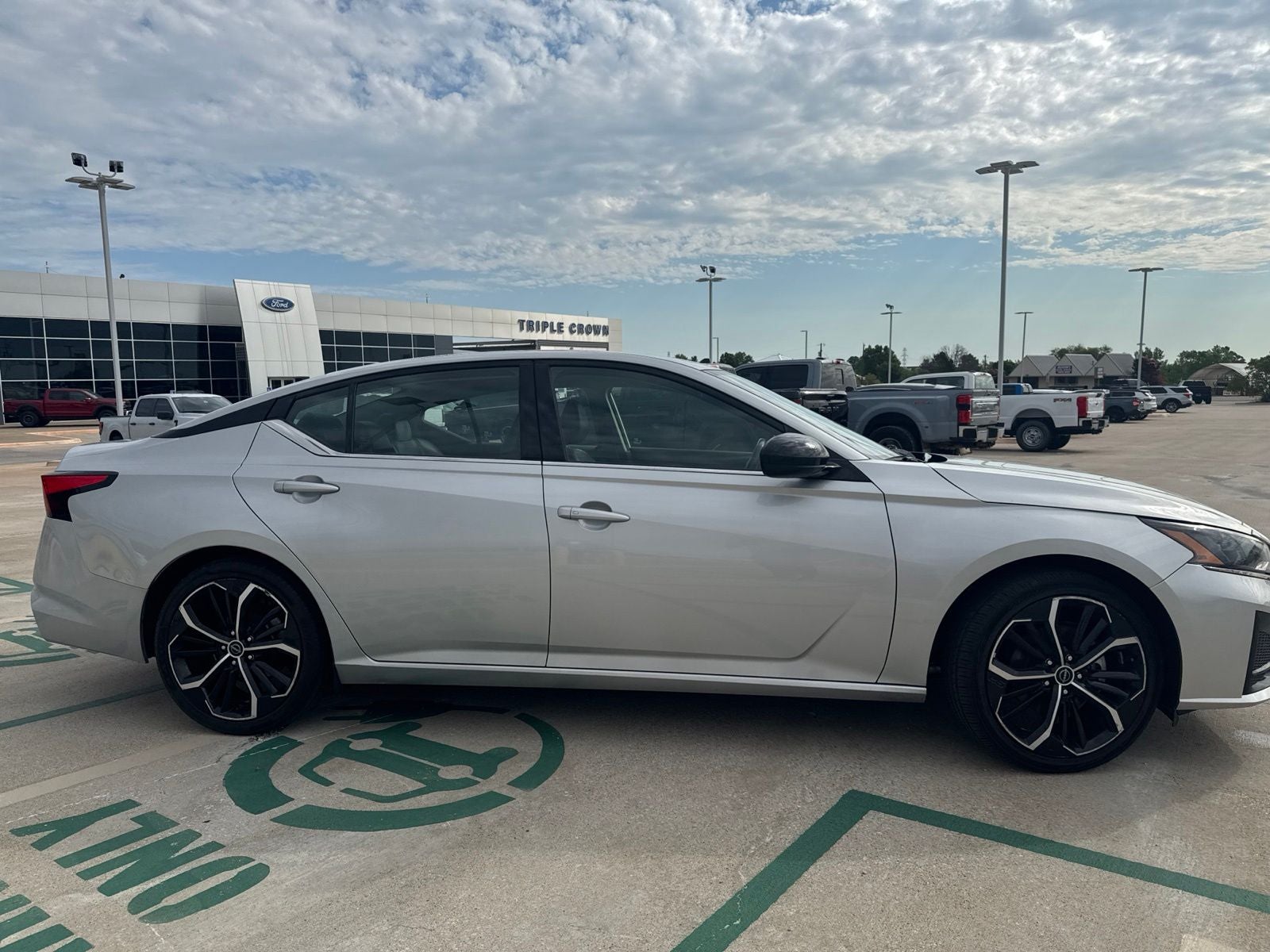 2023 Nissan Altima 2.5 SR
