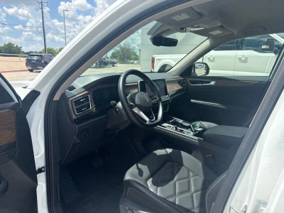 2025 Volkswagen Atlas 2.0T SE w/Technology