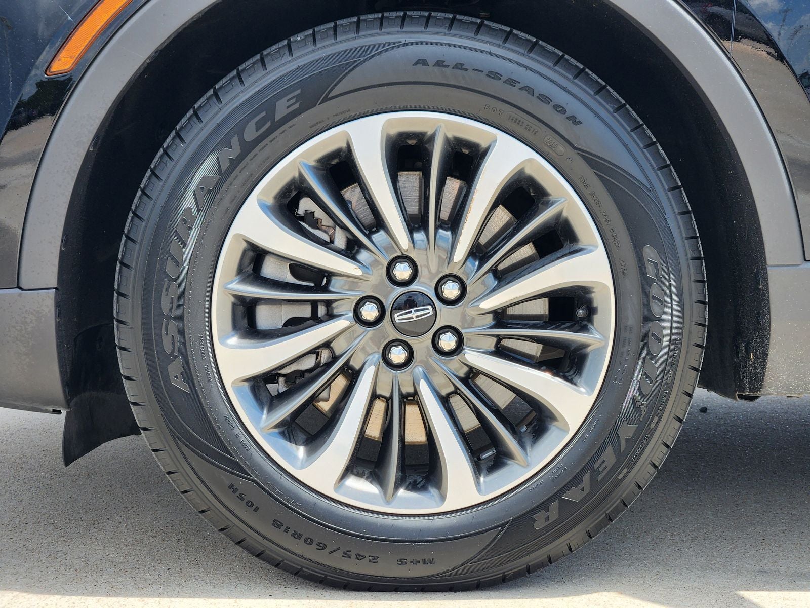 2023 Lincoln Nautilus Standard