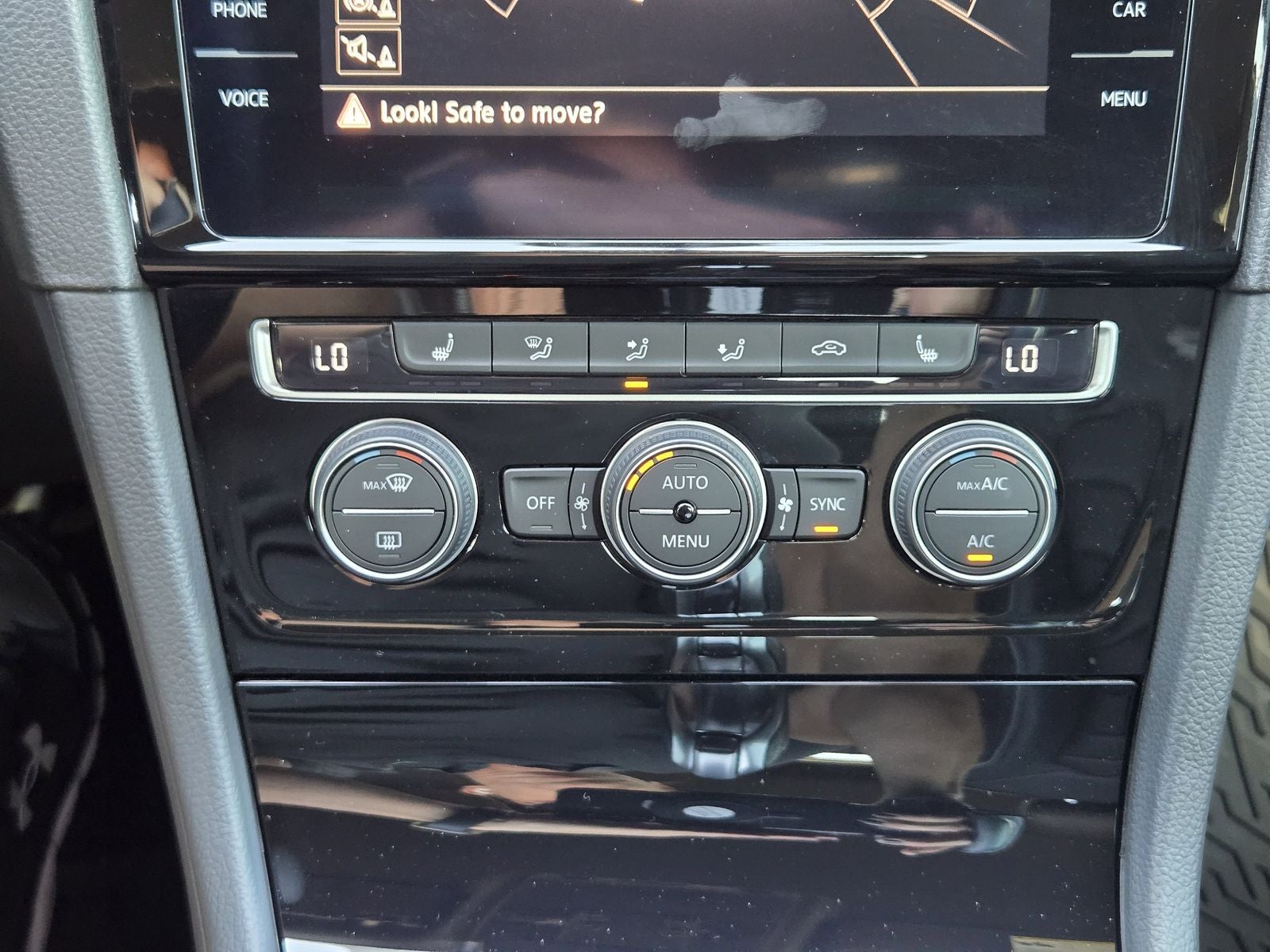 2019 Volkswagen Golf R DCC & Navigation 4Motion