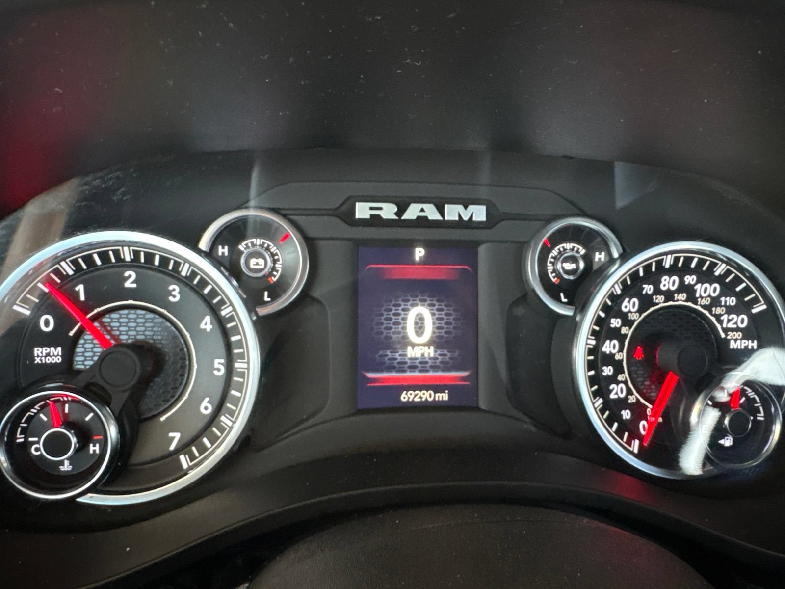 2025 RAM 1500 Tradesman Crew Cab 4x2 5'7" Box