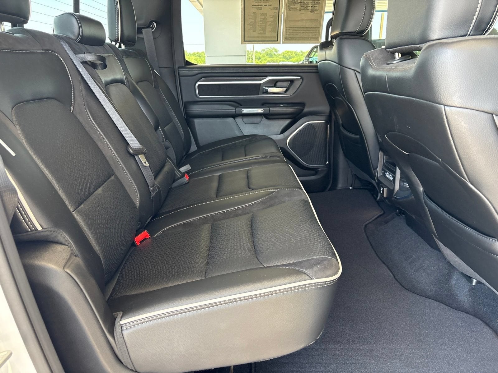 2025 RAM 1500 Laramie Crew Cab 4x4 5'7" Box