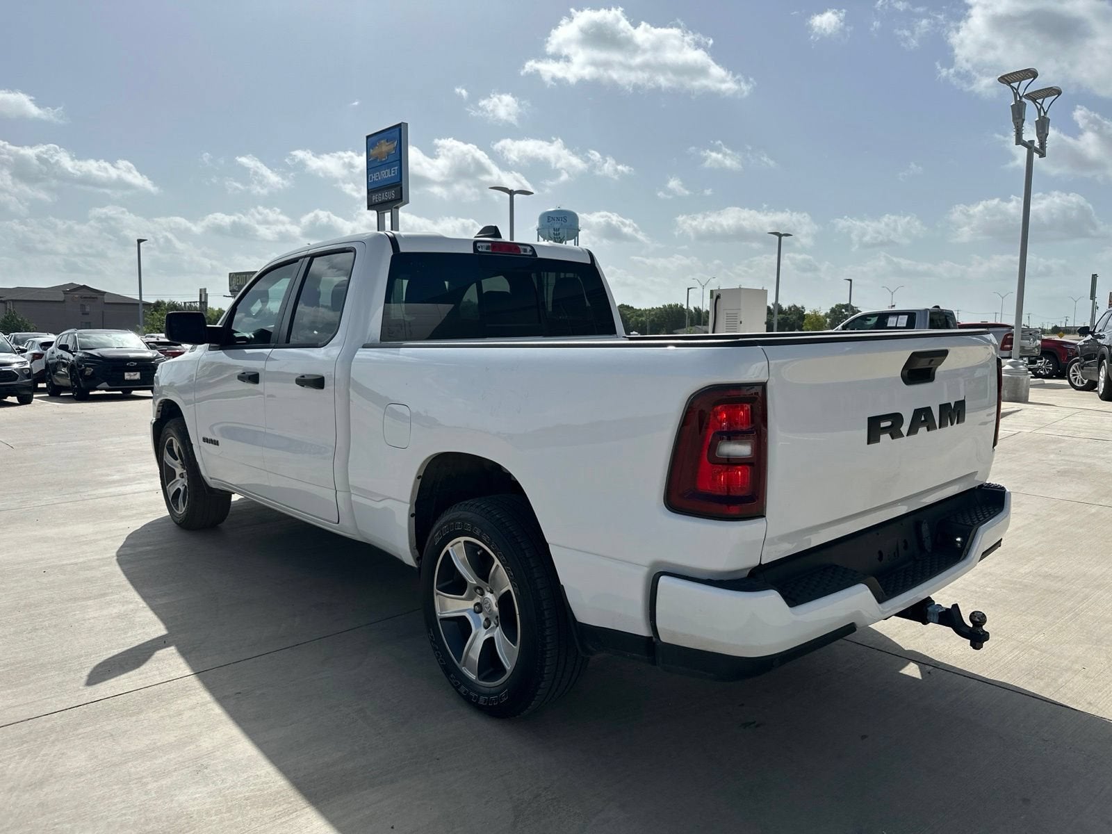 2025 RAM 1500 Tradesman Quad Cab 4x2 6'4" Box