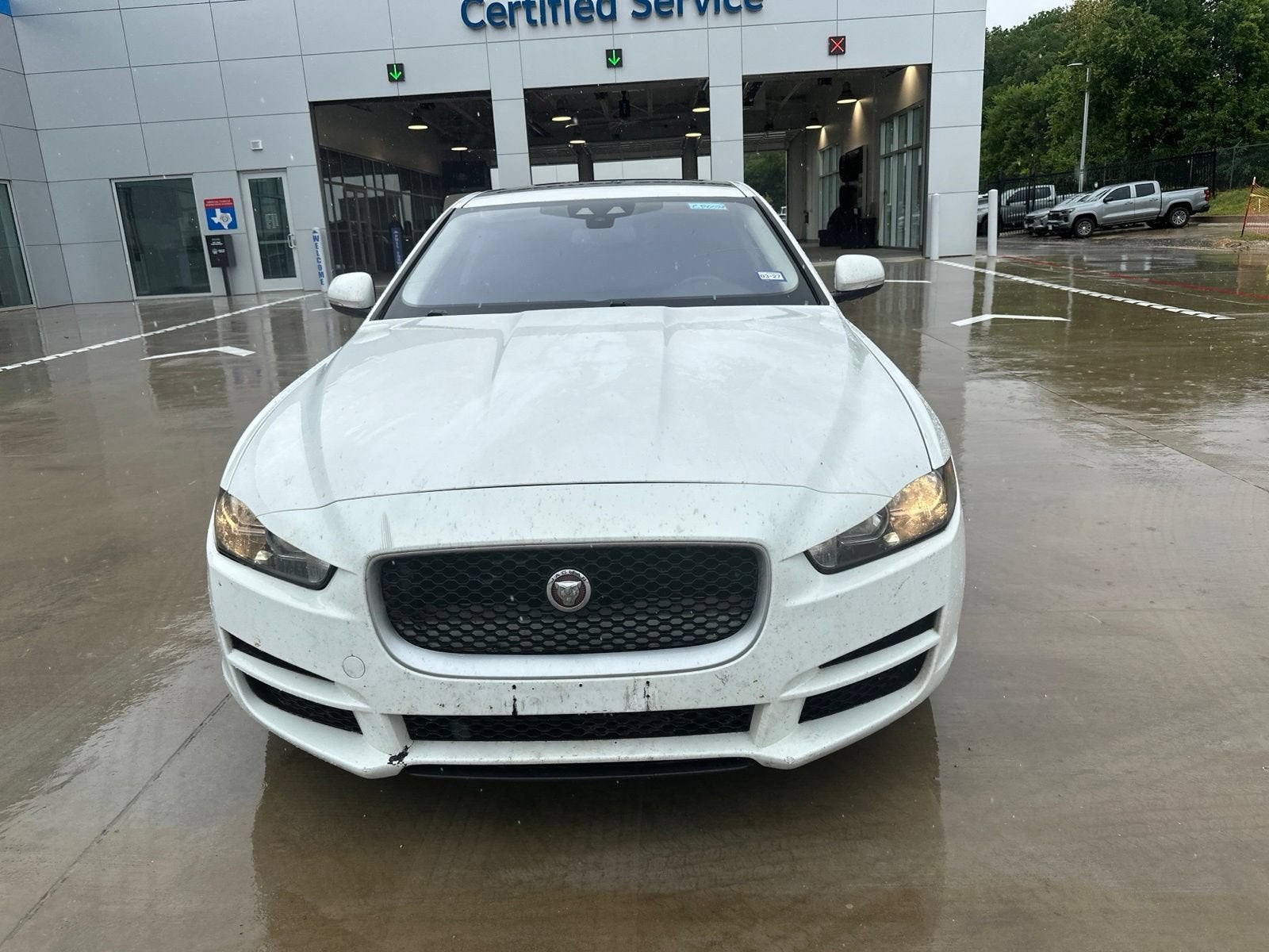 2017 Jaguar XE 25t