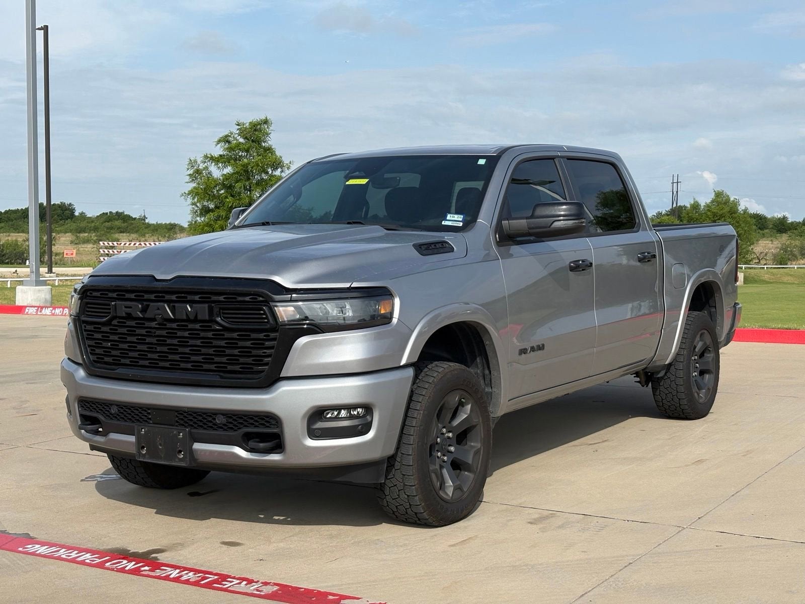 2025 RAM 1500 Lone Star Crew Cab 4x4 5'7" Box