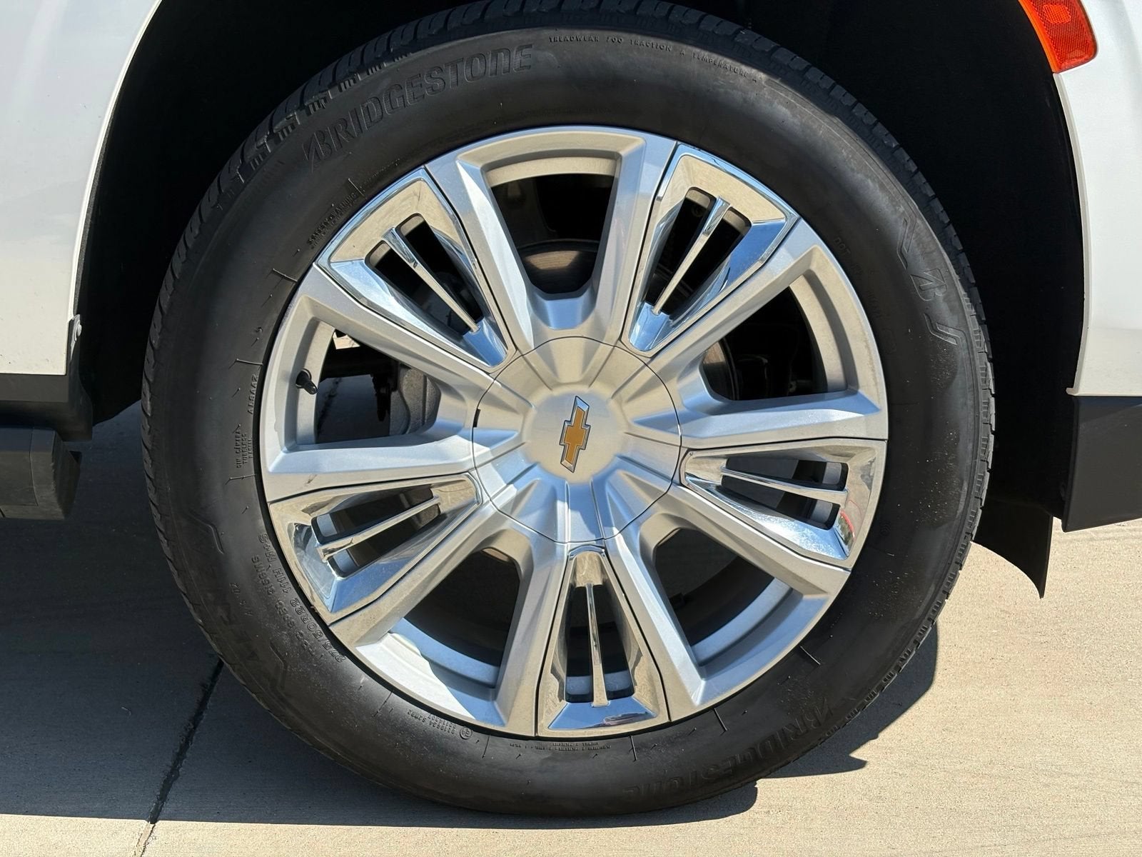 2023 Chevrolet Suburban High Country