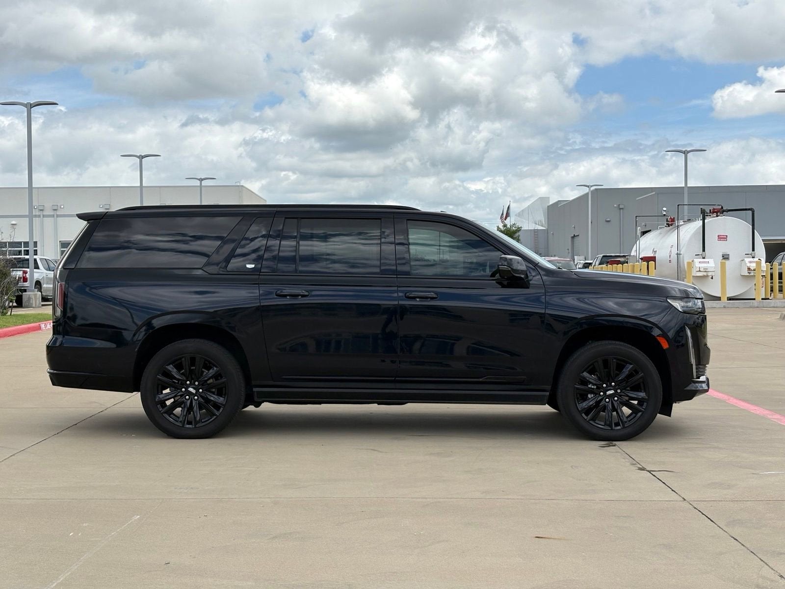 2023 Cadillac Escalade ESV Sport