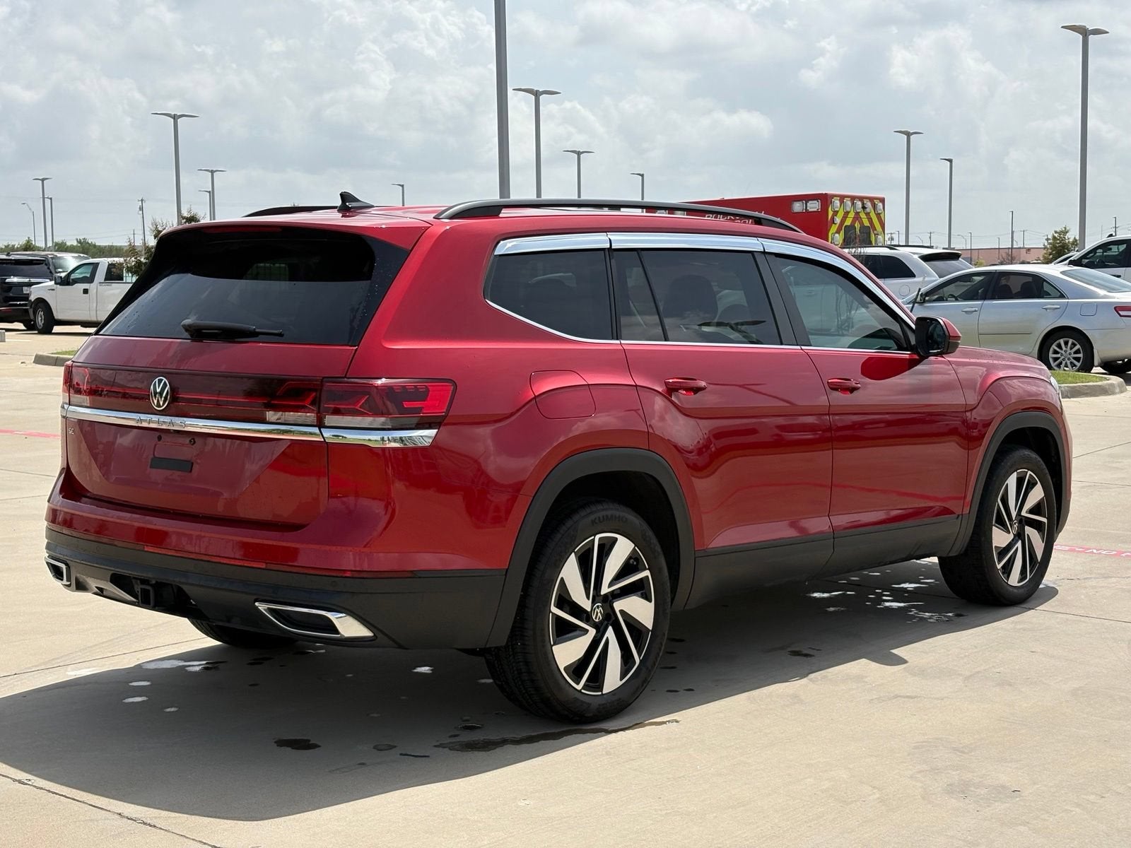 2024 Volkswagen Atlas 2.0T SE w/Technology