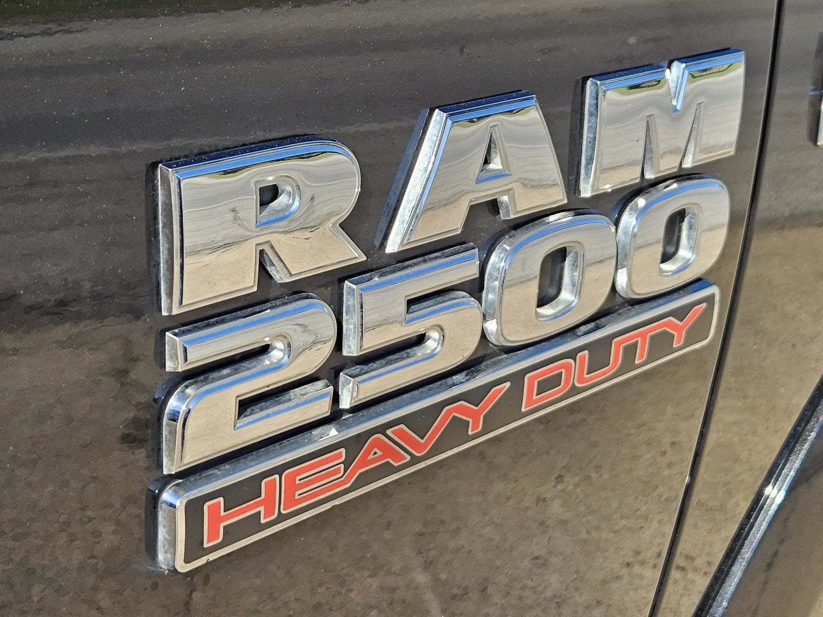 2018 RAM 2500 Laramie Crew Cab 4x4 6'4" Box
