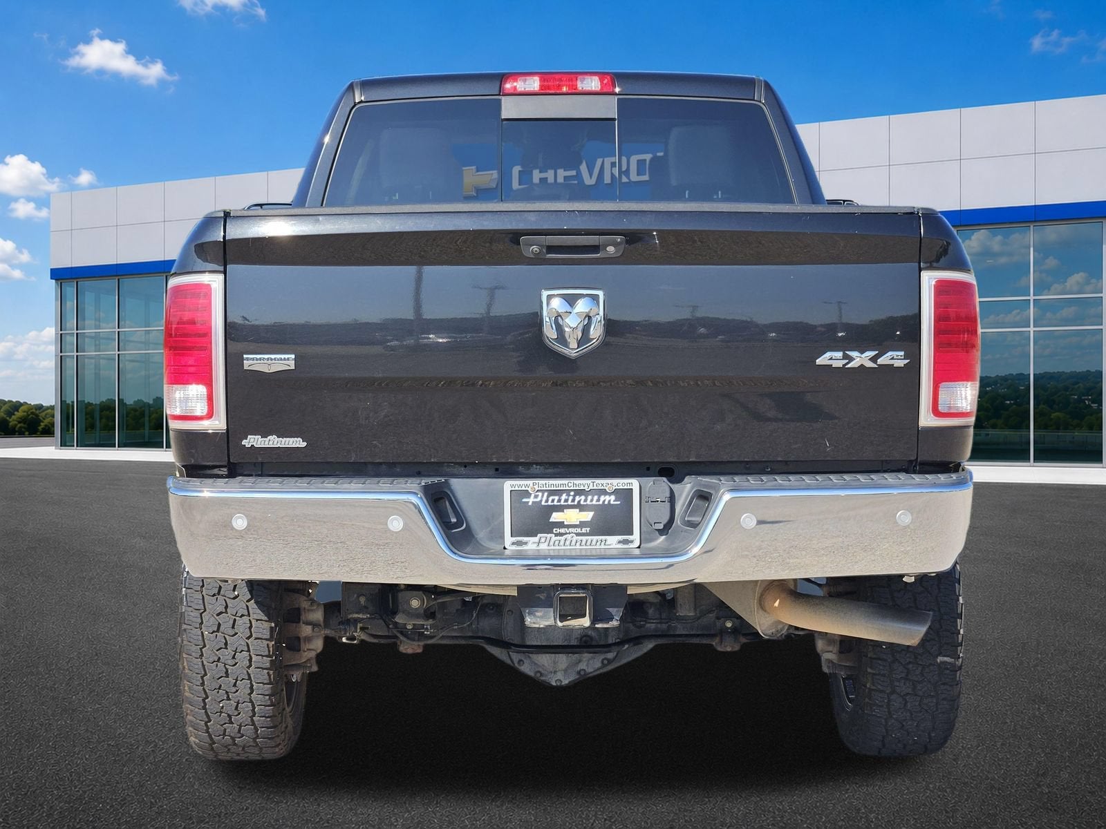 2018 RAM 2500 Laramie Crew Cab 4x4 6'4" Box