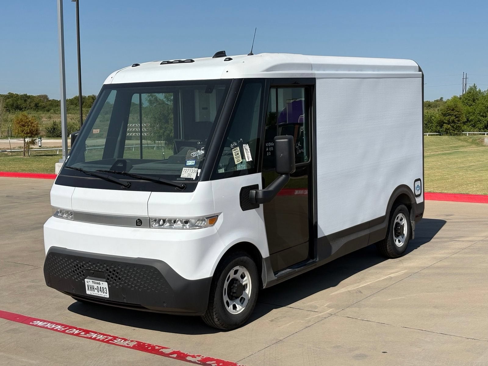 2024 BrightDrop Zevo 400 EJY