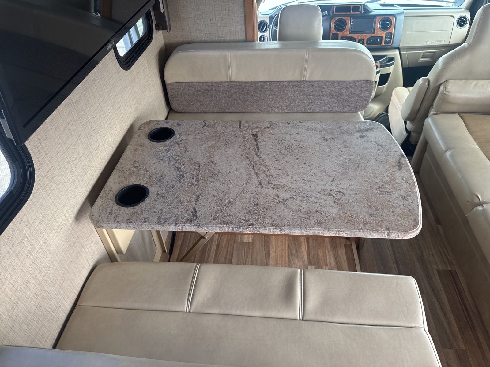 2018 Ford E-450SD Base