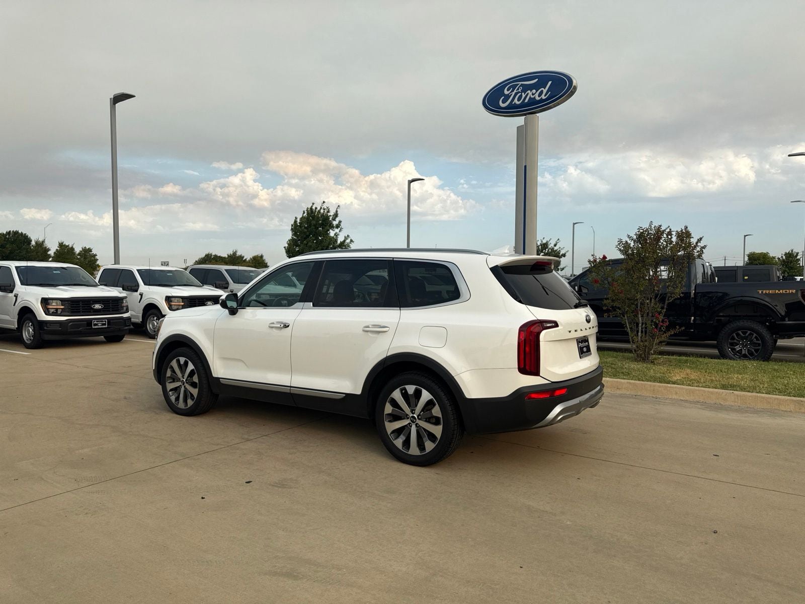2020 Kia Telluride S