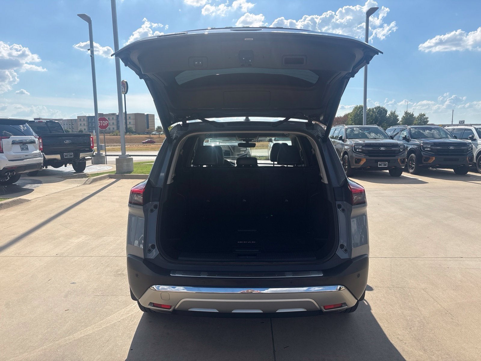 2022 Nissan Rogue Platinum